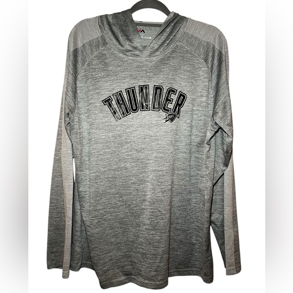 Oklahoma City Thunder Hooded Long‎ Sleeve Shirt size large - Picture 1 of 4